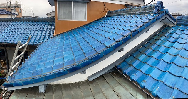 雨押え板金の変形劣化